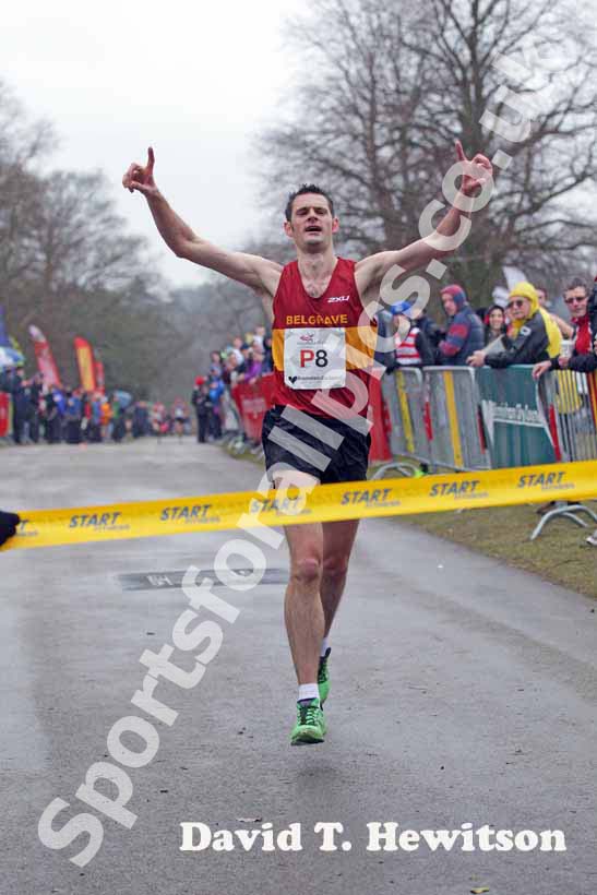 Neil Speight brings Belgrave Harriers home to victory in the National Mens 12 Stage Relay.